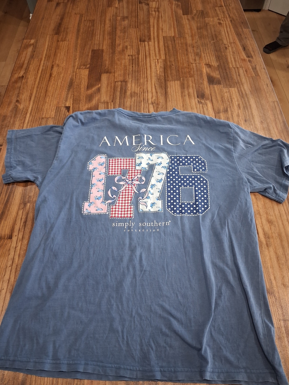 Womens Simply Southern Blue Short-Sleeve America Since 1776' Graphic Tee Size XL